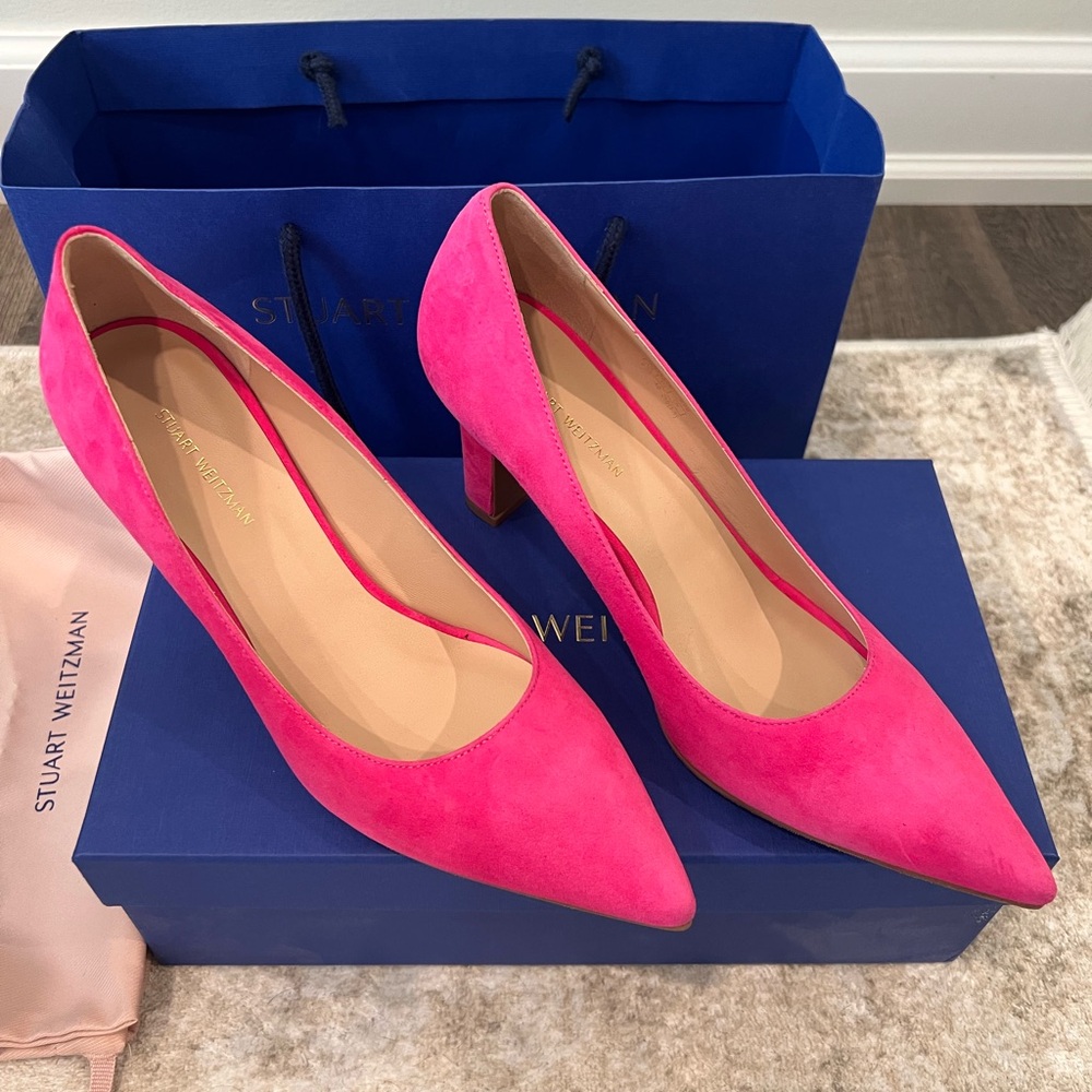 ***SOLD***

Stuart Weitzman Fuchsia Suede Heels